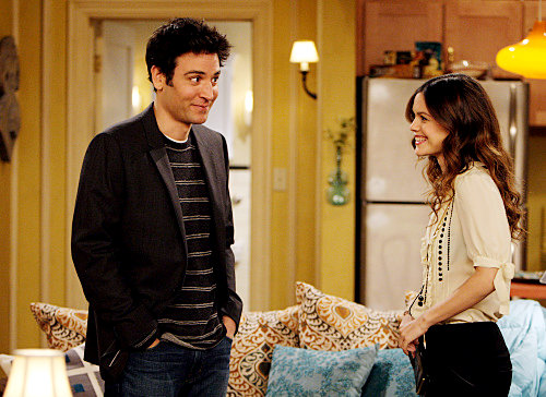 Rachel Bilson with Ted Mosley on How I Met Your Mother